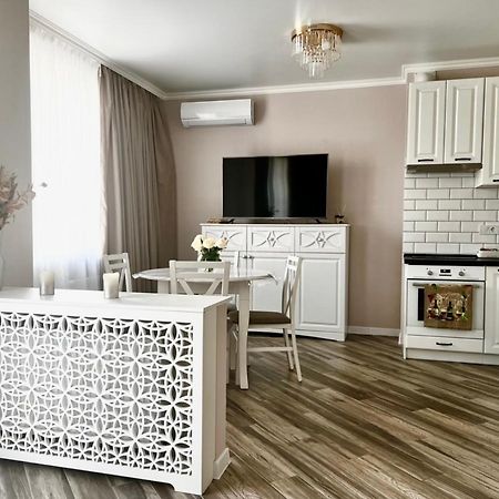 Golden Era Apart Kryzhanivka Εξωτερικό φωτογραφία