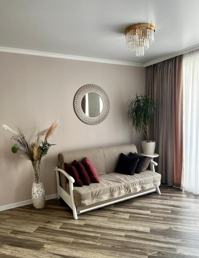 Golden Era Apart Kryzhanivka Εξωτερικό φωτογραφία