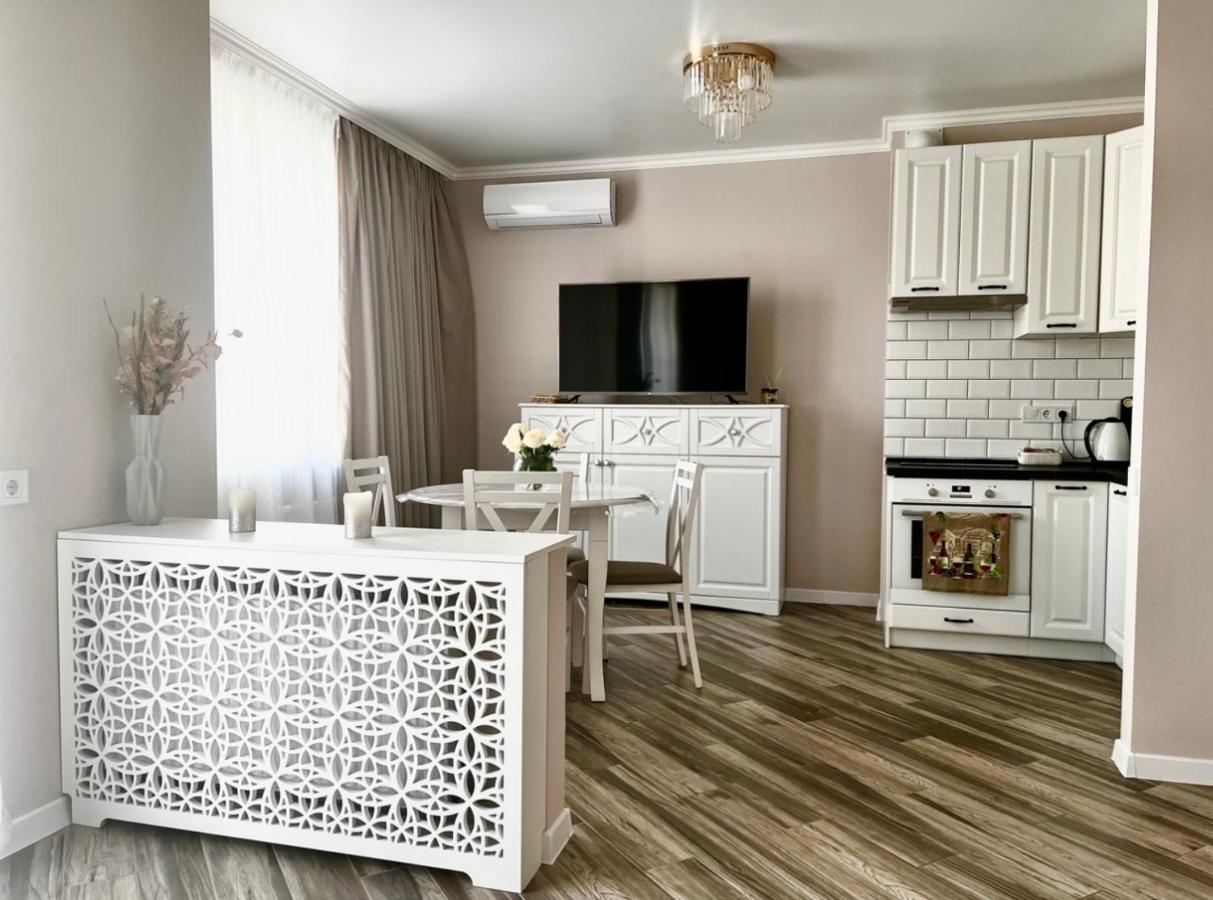 Golden Era Apart Kryzhanivka Εξωτερικό φωτογραφία