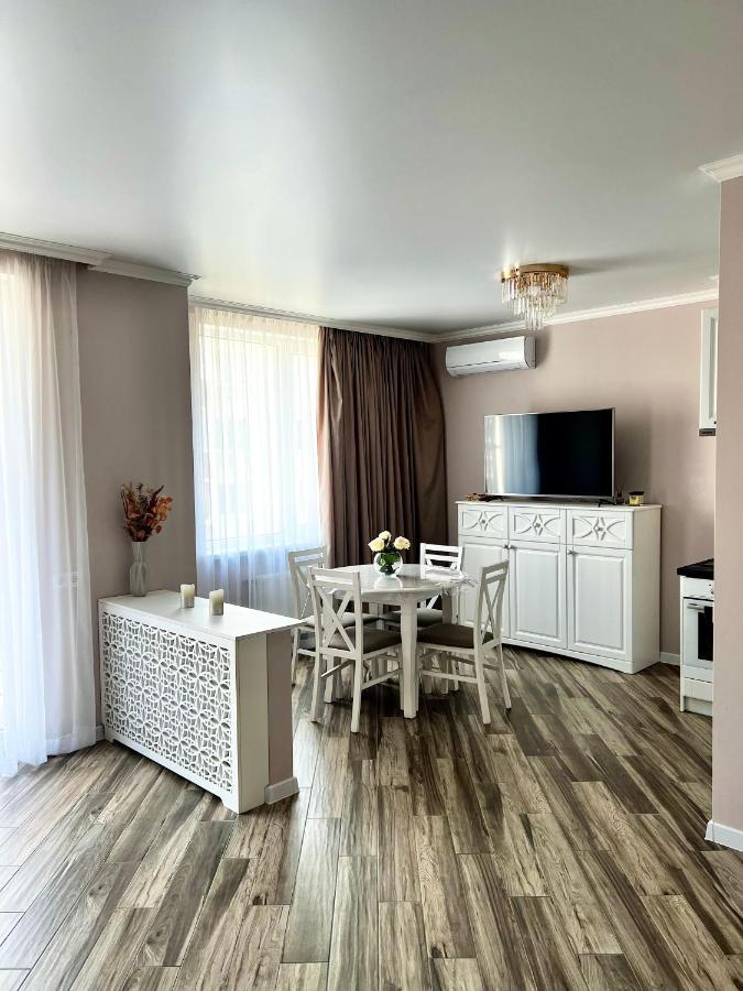 Golden Era Apart Kryzhanivka Εξωτερικό φωτογραφία